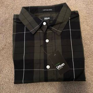 Men’s Urban Pipeline button down size L
